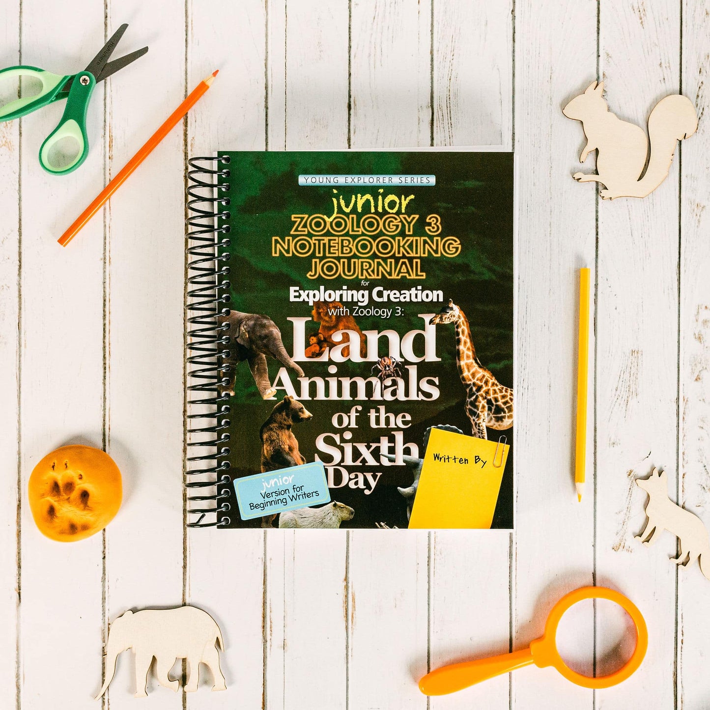 Apologia Exploring Creation with Zoology 3: Land Animals JUNIOR Notebooking Journal, 9781935495628